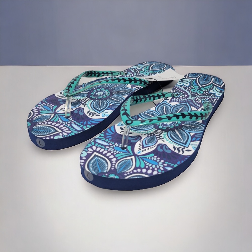 Vera Bradley Blue Island Medallion flip flops